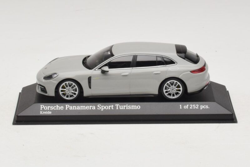 Porsche Panamera 971 Sport Turismo 4E-Hybrid Gris Minichamps 1:43 410066114 Metal