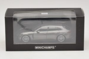 Porsche Panamera 971 Sport Turismo 4S Gris Minichamps 1:43 410066111 Metal - imagen 5 de 5