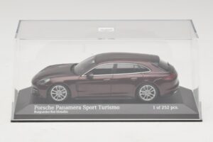 Porsche Panamera 971 Sport Turismo 4S Rojo Minichamps 1:43 410066110 Metal - imagen 4 de 5