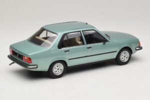 Renault 18 Verde Claro MCG 1:18 MCG18596 Metal - imagen 2 de 6