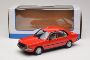 Renault 18 Rojo MCG 1:18 MCG18595 Metal - imagen 6 de 6