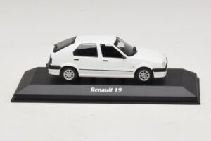 Renault 19 Blanco Maxichamps 1:43 940113700 Metal