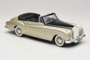 Rolls-Royce Silver Cloud II Plata Solido 1:18 8006 Metal - imagen 4 de 6