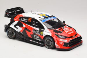 Toyota GR Yaris Rally1 #99 O. Solberg / E. Edmondson Rally Monte Carlo Winner 2026 IXO 1:18 18RMC269A Metal - imagen 4 de 6