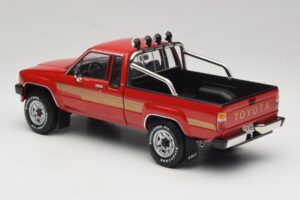 Toyota Hilux N50 Xtra Cab 4x4 Rojo KK-Scale 1:18 KKDC181562 Metal - imagen 5 de 6