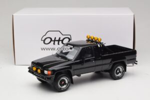Toyota Hilux N60 SR5 Back to the Future II Negro Brillante Otto 1:18 OT481 Resina - imagen 6 de 6