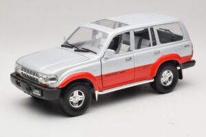 Toyota Land Cruiser J80 Plata Rojo Road Legends 1:18 92098 Metal
