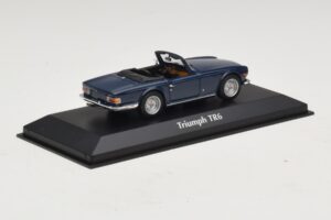 Triumph TR6 Azul Oscuro Maxichamps 1:43 940132570 Metal - imagen 2 de 5