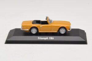 Triumph TR6 Naranja Maxichamps 1:43 940132571 Metal