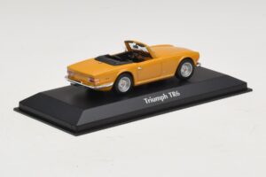 Triumph TR6 Naranja Maxichamps 1:43 940132571 Metal - imagen 2 de 5