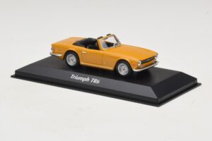 Triumph TR6 Naranja Maxichamps 1:43 940132571 Metal - imagen 3 de 5
