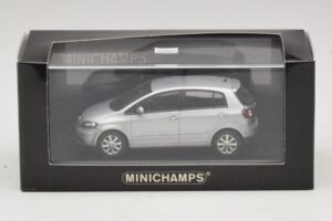 Volkswagen Golf Plus Mk5 Plata Caja De Reemplazo Minichamps 1:43 400054370-R1 Metal - imagen 5 de 5