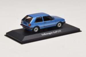 Volkswagen Golf GTI Mk2 Azul Metalizado Maxichamps 1:43 940054120 Metal - imagen 2 de 5