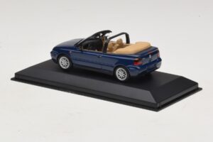 Volkswagen Golf Mk4 Descapotable Azul Edición Concesionario Minichamps 1:43 GOLF005 Metal - imagen 3 de 5
