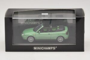Volkswagen Golf Mk4 Descapotable Verde Metalizado Minichamps 1:43 430058335 Metal - imagen 5 de 5