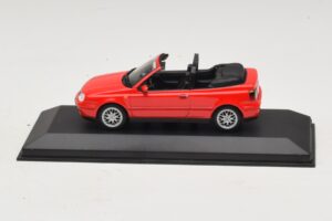 Volkswagen Golf Mk4 Descapotable Rojo Edición Concesionario Minichamps 1:43 GOLF006 Metal