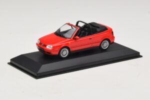 Volkswagen Golf Mk4 Descapotable Rojo Edición Concesionario Minichamps 1:43 GOLF006 Metal - imagen 2 de 5