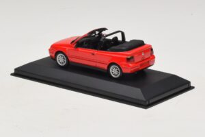 Volkswagen Golf Mk4 Descapotable Rojo Edición Concesionario Minichamps 1:43 GOLF006 Metal - imagen 3 de 5