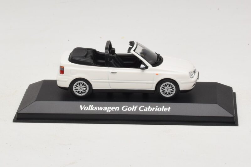 Volkswagen Golf Mk4 Descapotable Blanco Maxichamps 1:43 940058330 Metal