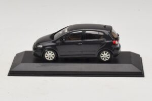 Volkswagen Golf Plus Mk5 Negro Minichamps 1:43 GOLF007 Metal