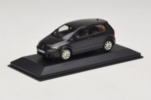 Volkswagen Golf Plus Mk5 Negro Minichamps 1:43 GOLF007 Metal - imagen 2 de 5