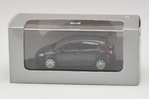 Volkswagen Golf Plus Mk5 Negro Minichamps 1:43 GOLF007 Metal - imagen 5 de 5