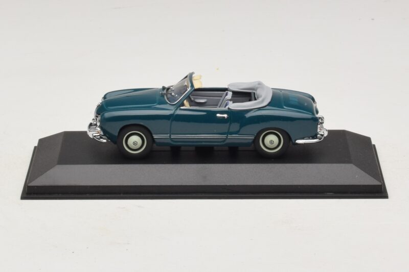 Volkswagen Karmann Ghia Descapotable Azul Oscuro Minichamps 1:43 GHIA001 Metal