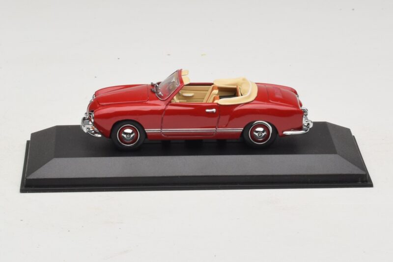 Volkswagen Karmann Ghia Descapotable Rojo Oscuro Minichamps 1:43 5032 Metal