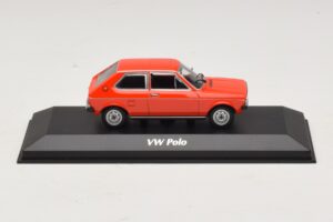 Volkswagen Polo Mk1 Rojo Maxichamps 1:43 940050500 Metal