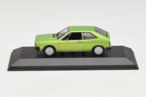 Volkswagen Scirocco Mk1 Verde Metalizado Caja de Repuesto Maxichamps 1:43 940050420-R1 Metal