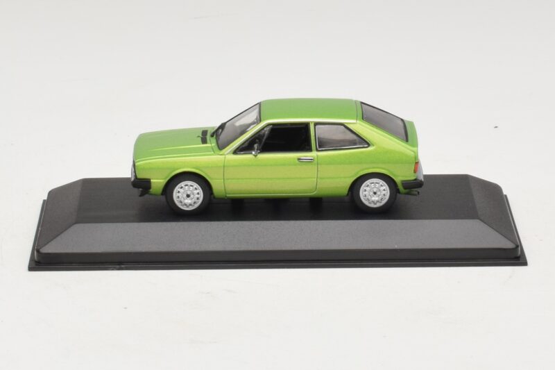 Volkswagen Scirocco Mk1 Verde Metalizado Caja de Repuesto Maxichamps 1:43 940050420-R1 Metal