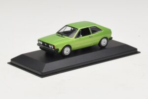 Volkswagen Scirocco Mk1 Verde Metalizado Caja de Repuesto Maxichamps 1:43 940050420-R1 Metal - imagen 2 de 5