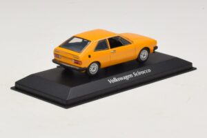 Volkswagen Scirocco Mk1 Amarillo Maxichamps 1:43 940050424 Metal - imagen 2 de 5