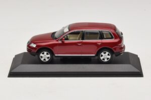 Volkswagen Touareg 7L Rojo Minichamps 1:43 TOUAREG003 Metal