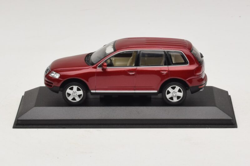 Volkswagen Touareg 7L Rojo Minichamps 1:43 TOUAREG003 Metal