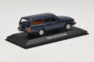 Volvo 240 GL Familiar Azul Oscuro Maxichamps 1:43 940171412 Metal - imagen 2 de 5
