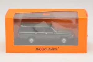 Volvo 240 GL Familiar Verde Oscuro Maxichamps 1:43 940171411 Metal - imagen 5 de 5