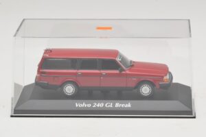 Volvo 240 GL Familiar Rojo Maxichamps 1:43 940171410 Metal - imagen 5 de 5