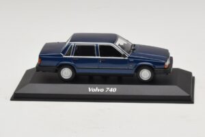 Volvo 740 Dark Blue Metallic Maxichamps 1:43 940171701 Metal