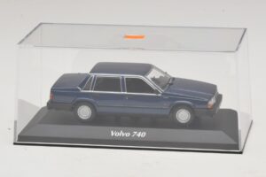 Volvo 740 Dark Blue Metallic Maxichamps 1:43 940171701 Metal - imagen 4 de 5