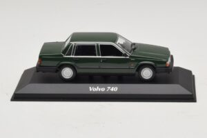 Volvo 740 Verde Oscuro Maxichamps 1:43 940171700 Metal