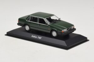 Volvo 740 Verde Oscuro Maxichamps 1:43 940171700 Metal - imagen 3 de 5